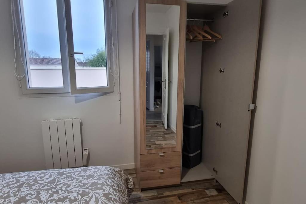 Belle Maison Climatisee Renovee Pac-Man Entre Collegues, Amis, Famille - Barbecue - Netflix - Prime - Baby Foot 50Cts Saint-Seurin-sur-l'Isle Kültér fotó
