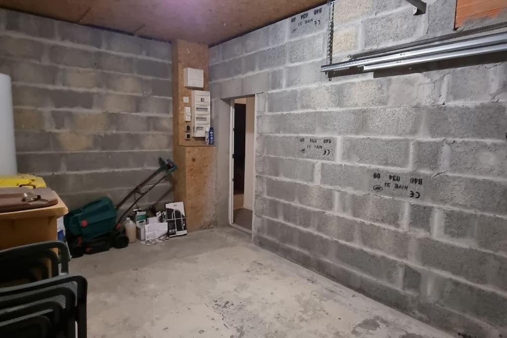 Belle Maison Climatisee Renovee Pac-Man Entre Collegues, Amis, Famille - Barbecue - Netflix - Prime - Baby Foot 50Cts Saint-Seurin-sur-l'Isle Kültér fotó