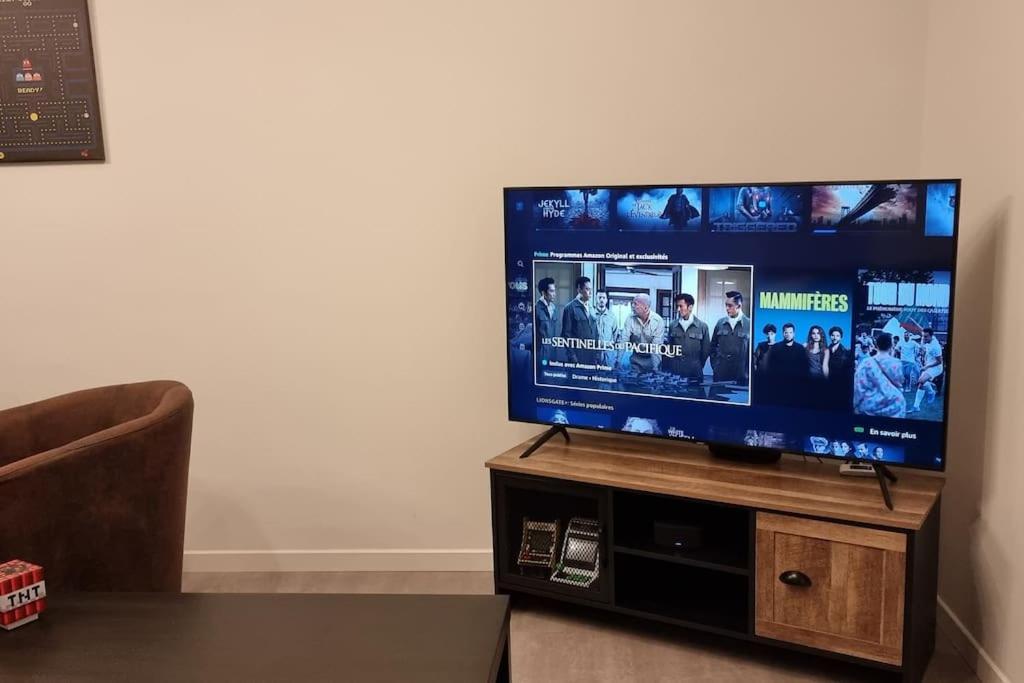 Belle Maison Climatisee Renovee Pac-Man Entre Collegues, Amis, Famille - Barbecue - Netflix - Prime - Baby Foot 50Cts Saint-Seurin-sur-l'Isle Kültér fotó