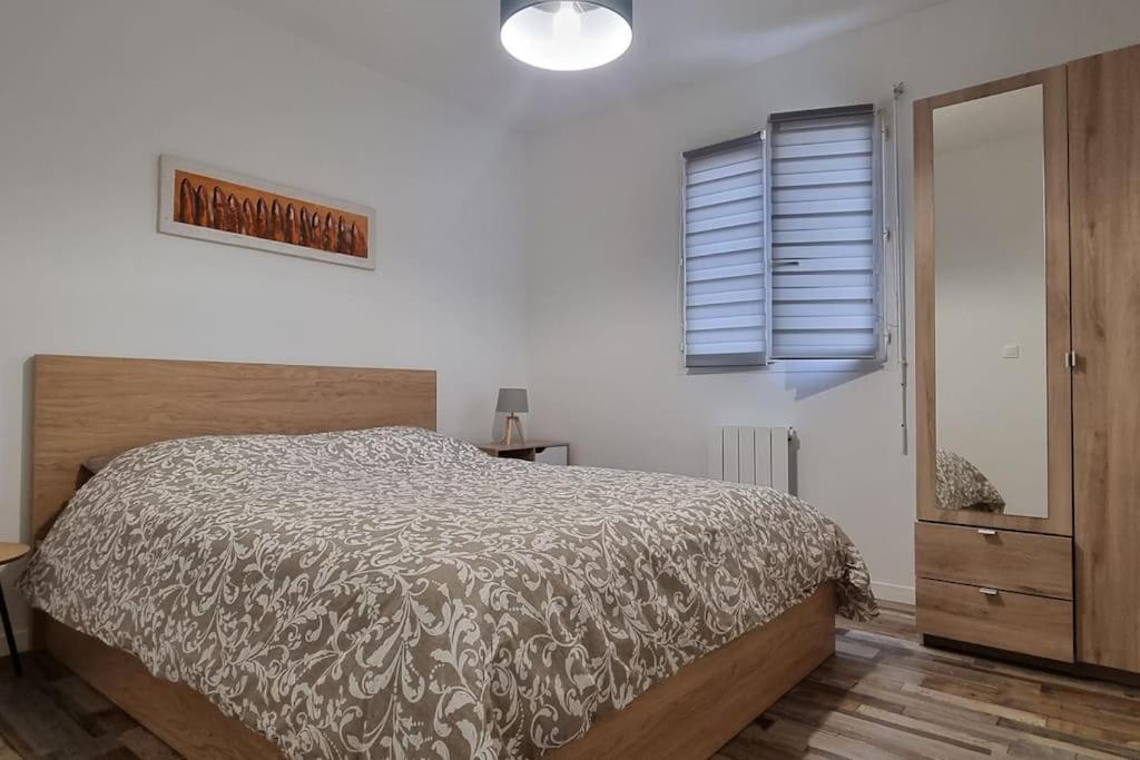 Belle Maison Climatisee Renovee Pac-Man Entre Collegues, Amis, Famille - Barbecue - Netflix - Prime - Baby Foot 50Cts Saint-Seurin-sur-l'Isle Kültér fotó