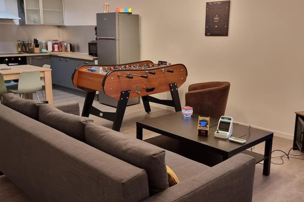 Belle Maison Climatisee Renovee Pac-Man Entre Collegues, Amis, Famille - Barbecue - Netflix - Prime - Baby Foot 50Cts Saint-Seurin-sur-l'Isle Kültér fotó