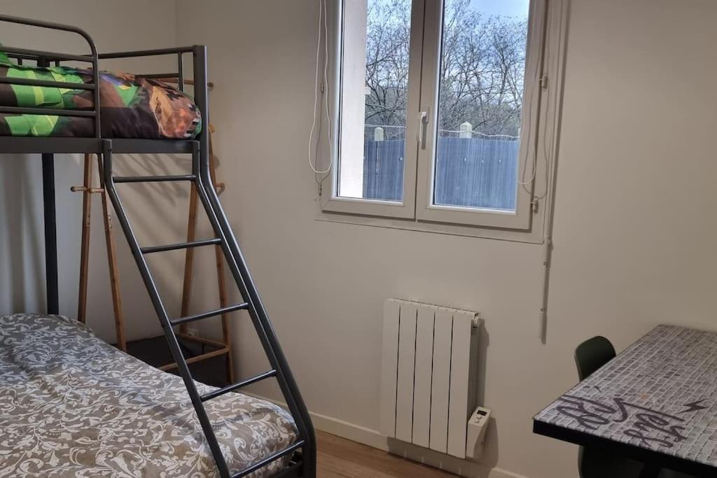 Belle Maison Climatisee Renovee Pac-Man Entre Collegues, Amis, Famille - Barbecue - Netflix - Prime - Baby Foot 50Cts Saint-Seurin-sur-l'Isle Kültér fotó