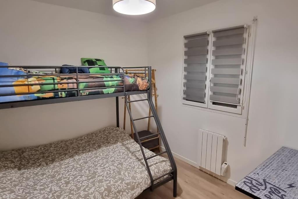 Belle Maison Climatisee Renovee Pac-Man Entre Collegues, Amis, Famille - Barbecue - Netflix - Prime - Baby Foot 50Cts Saint-Seurin-sur-l'Isle Kültér fotó
