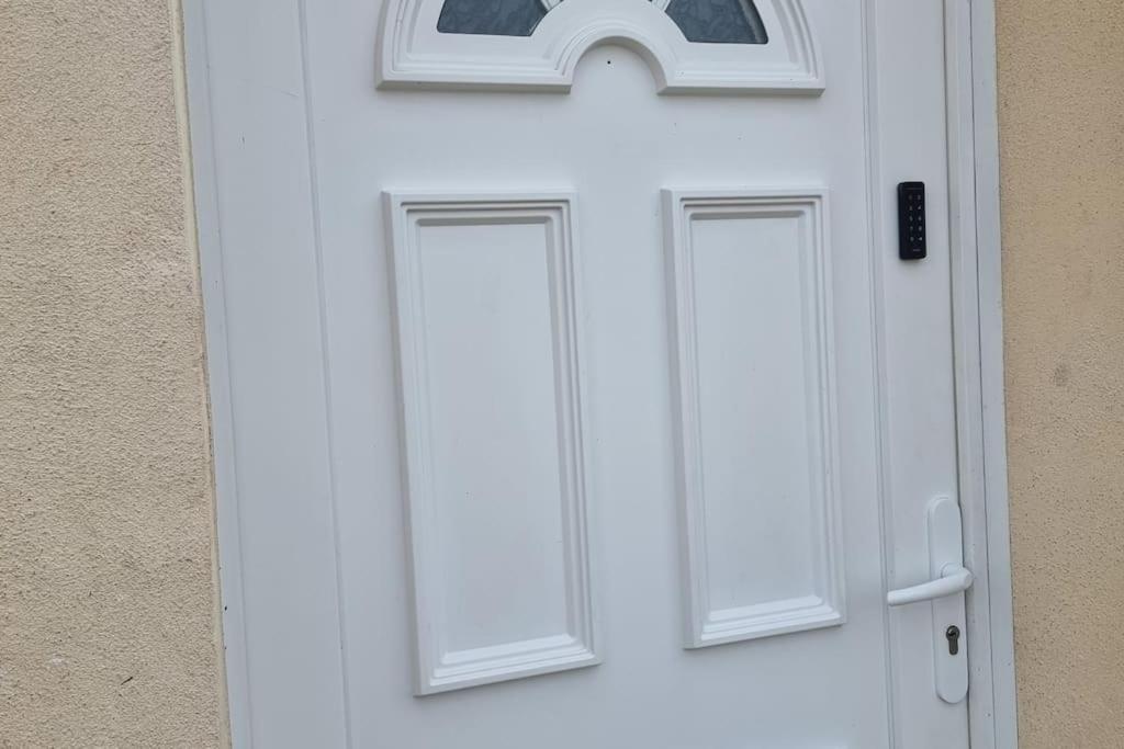 Belle Maison Climatisee Renovee Pac-Man Entre Collegues, Amis, Famille - Barbecue - Netflix - Prime - Baby Foot 50Cts Saint-Seurin-sur-l'Isle Kültér fotó